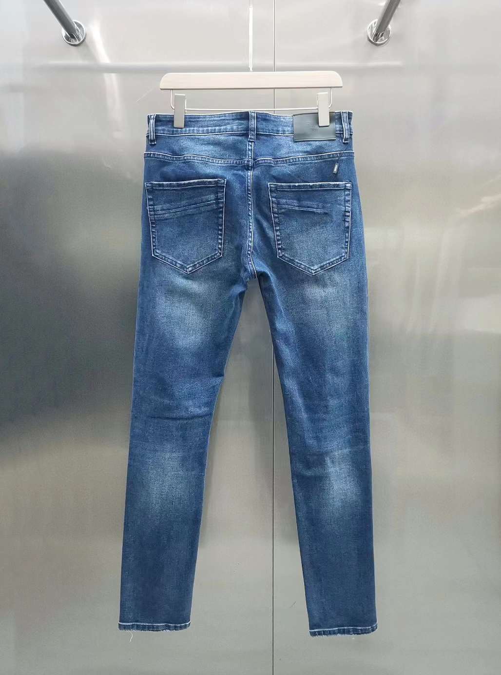 2.jpg