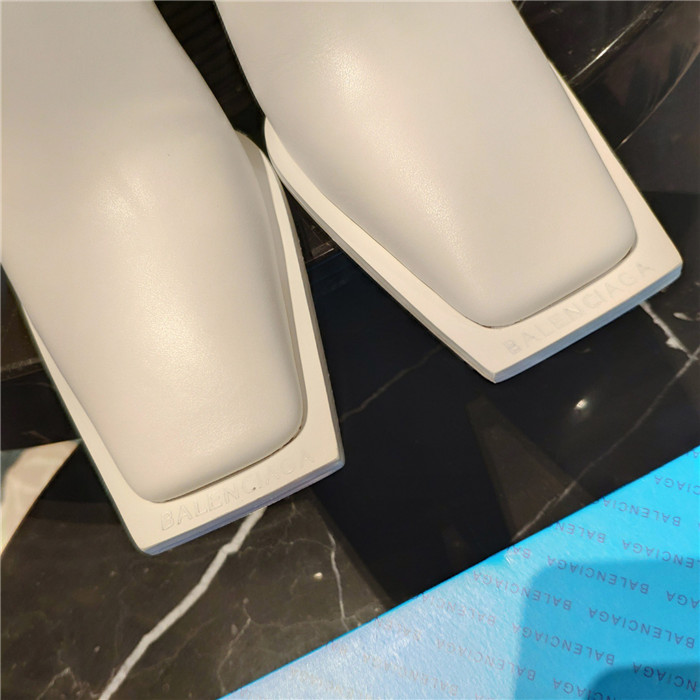 4767_3.jpg