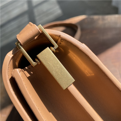 145_7.jpg