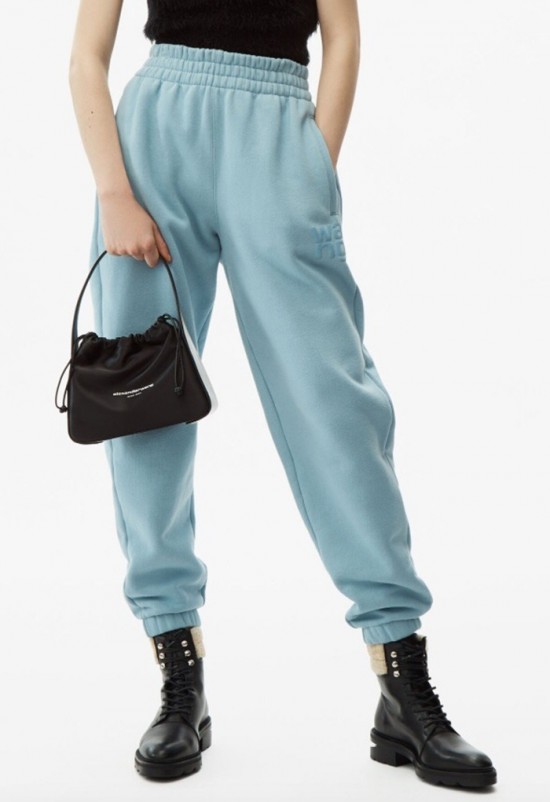 765_1.jpg