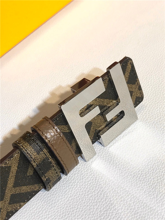 989_11.jpg